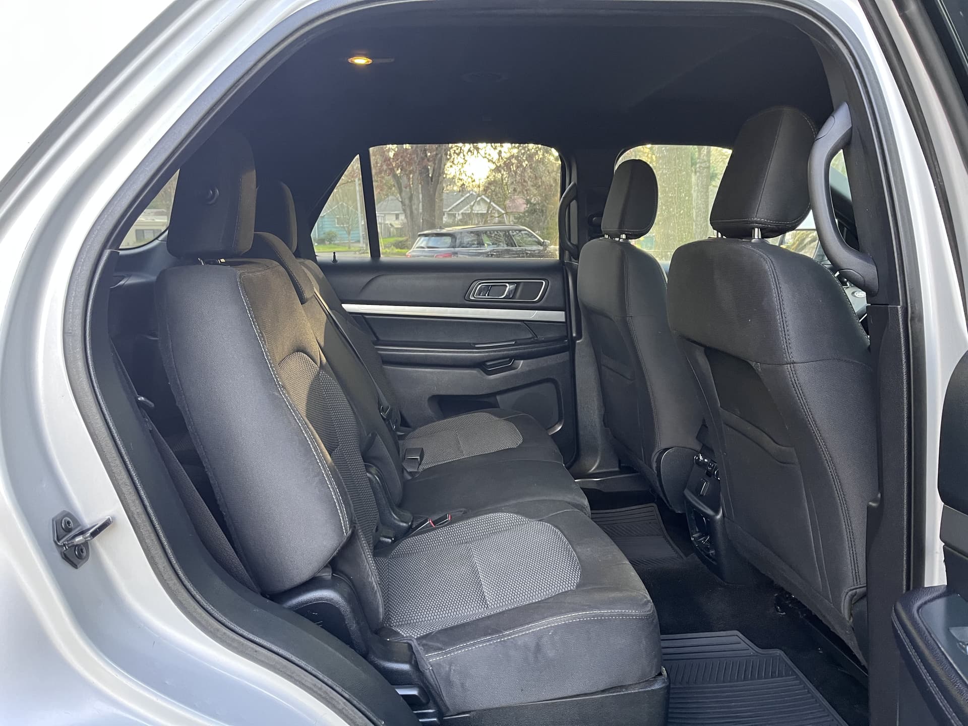 2018 Ford Explorer XLT - Photo 9
