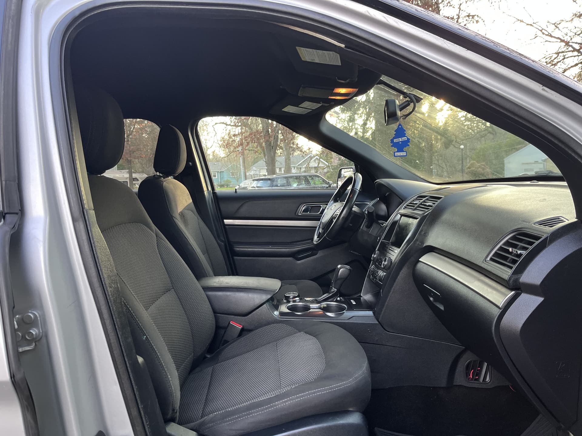 2018 Ford Explorer XLT - Photo 11